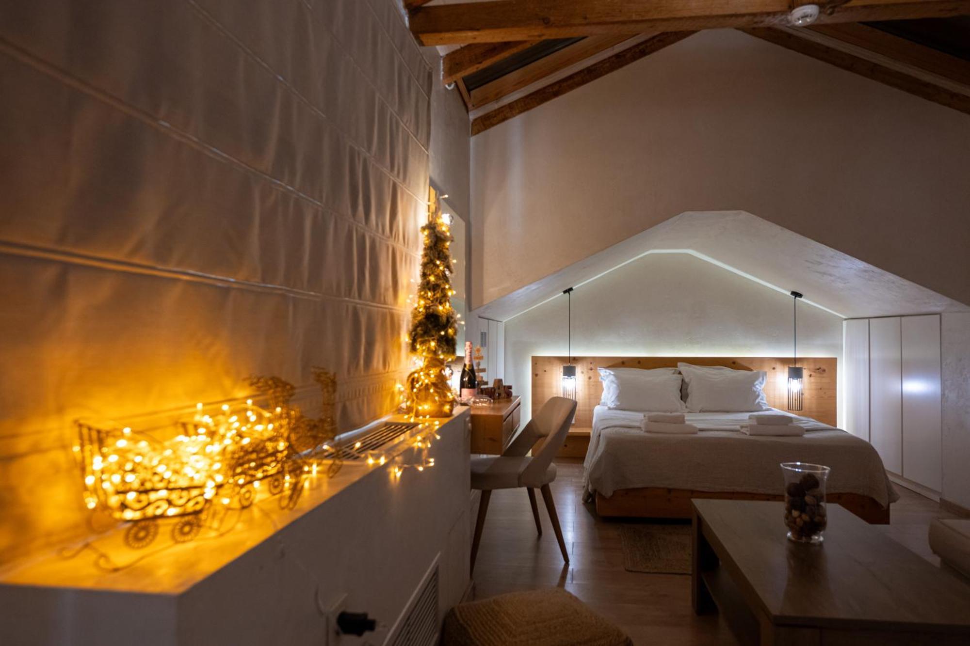 Panellinion Luxury Rooms กาลามาตา ภายนอก รูปภาพ