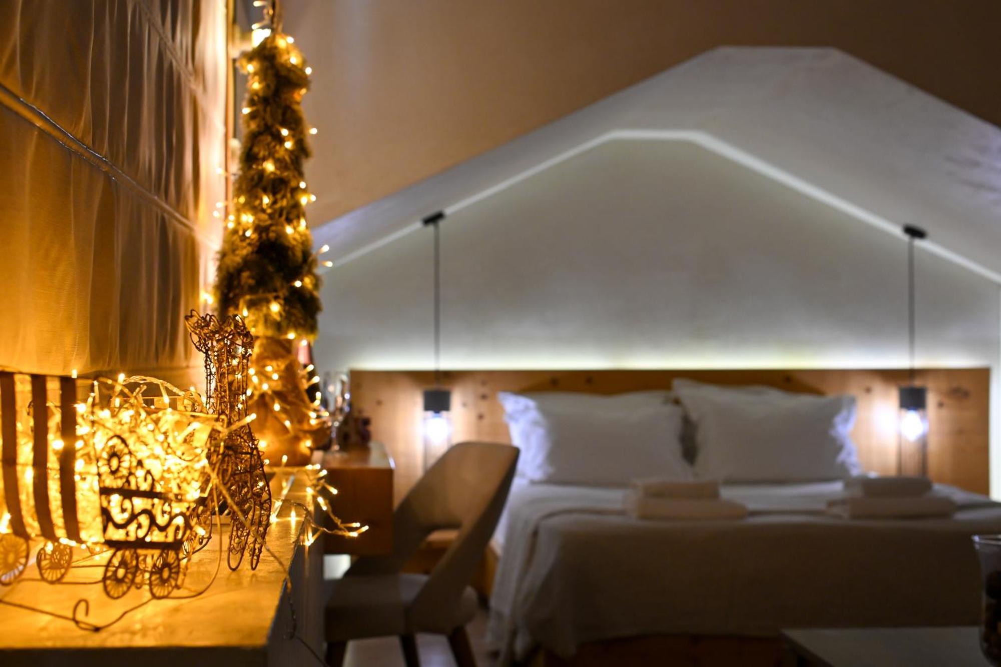 Panellinion Luxury Rooms กาลามาตา ภายนอก รูปภาพ