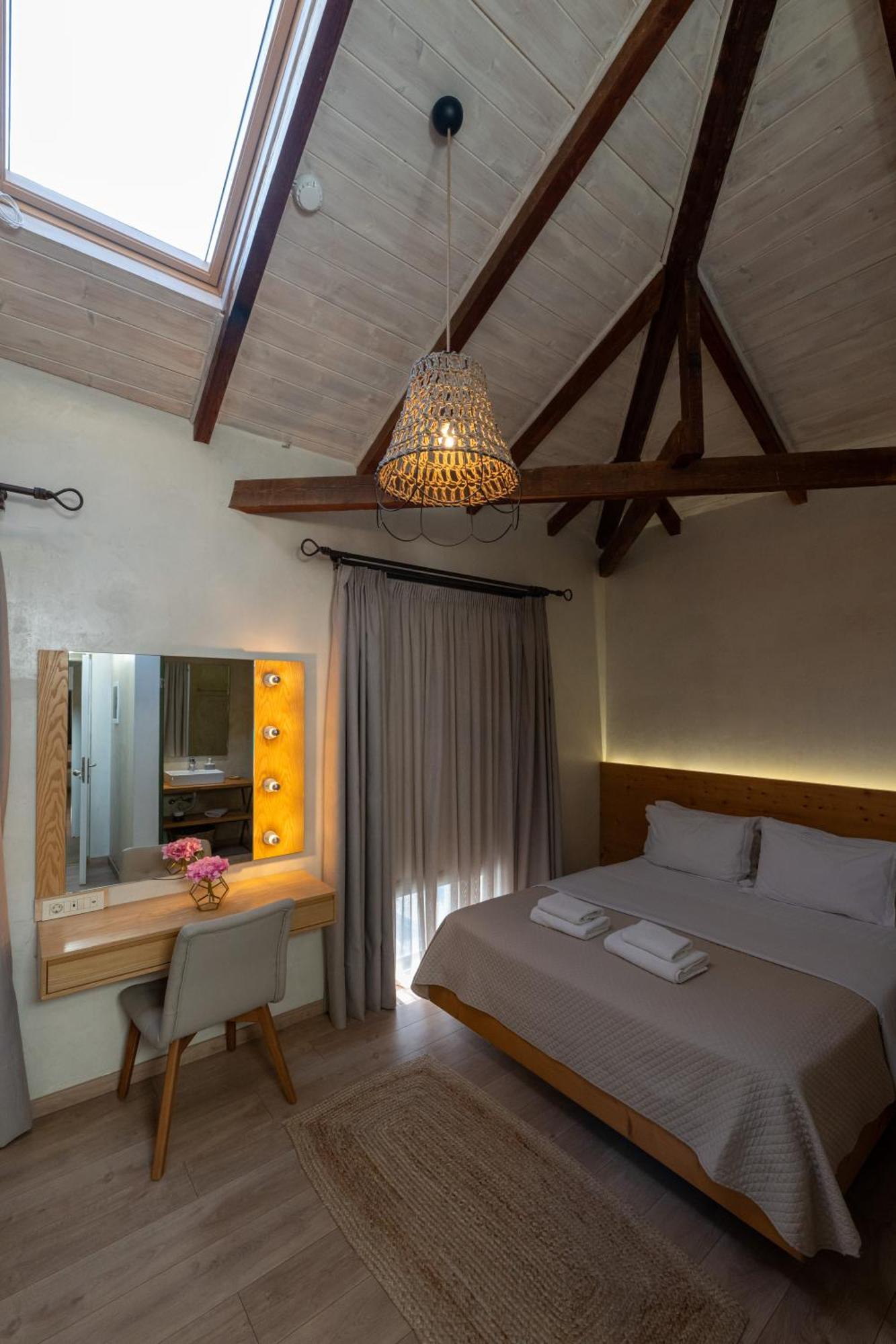 Panellinion Luxury Rooms กาลามาตา ภายนอก รูปภาพ