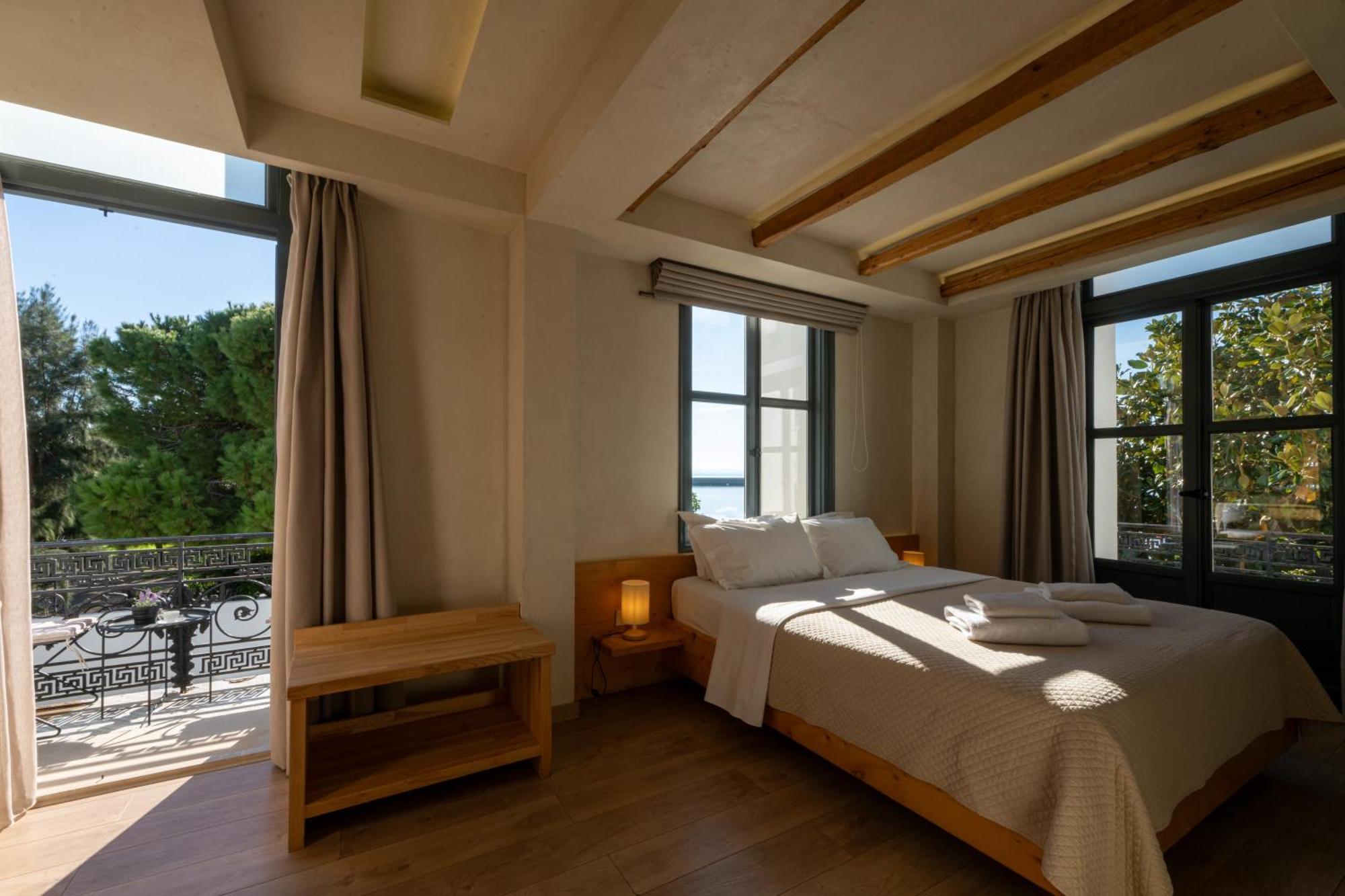 Panellinion Luxury Rooms กาลามาตา ภายนอก รูปภาพ